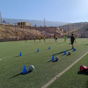 بلاتکلیفی چند ماهه چمن مصنوعی قلعه ریسی 