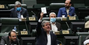 ادای دِین یکی از مدیران استان فارس به منتخب گچساران