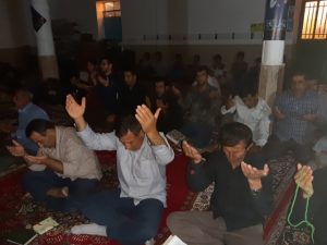 شب قدر فرصتی برای خودسازی و تهذیب نفس/ حضور حداکثری جوانان سرفاریابی  در مراسم احیای شب قدر