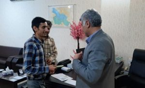 تقدیر فرماندار چرام  از یک سرباز وظیفه‌شناس