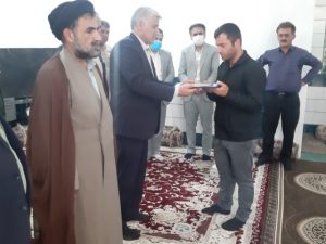 تقدیر فرماندار ازخانواده فروغ زاده و بشیری اهدا کننده عضو چرامی